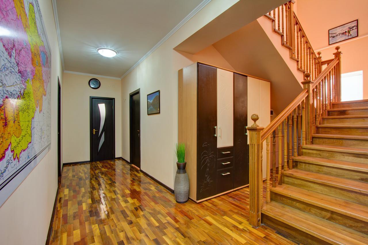 Centre Hostel 비슈케크 외부 사진
